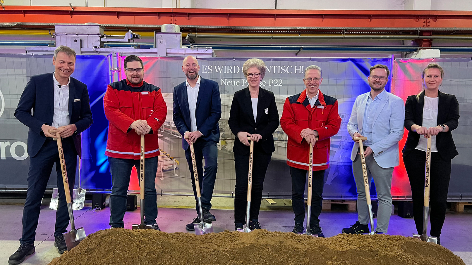 Offizieller Spatenstich der Presse P22 bei Hydro Extrusion Rackwitz 